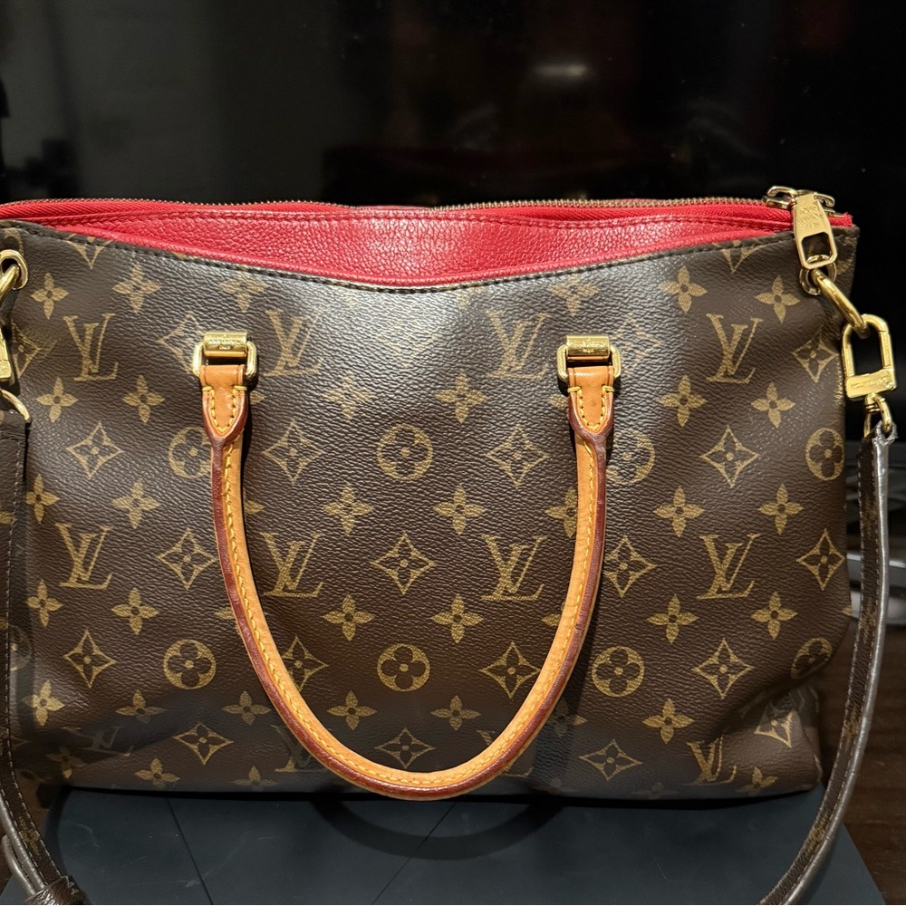 Louis Vuitton Monogram Pallas MM